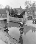 852514 Gezicht op Willemsbrug over de Stadsbuitengracht te Utrecht, tijdens de sloop en de werkzaamheden ten behoeve ...